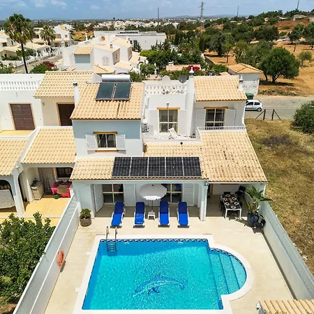 Hébergement de vacances Chiquito - Private Pool&parking - Bbq&ac&wi-fi *