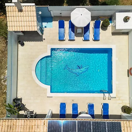 Chiquito - Private Pool&parking - Bbq&ac&wi-fi * البوفيرا