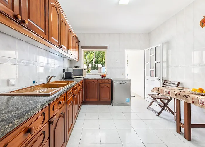 Chiquito - Private Pool&parking - Bbq&ac&wi-fi Сasa de vacaciones *