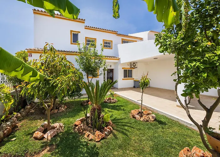 Holiday home Chiquito - Private Pool&parking - Bbq&ac&wi-fi *