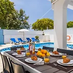 Semesterbostad Chiquito - Private Pool&parking - Bbq&ac&wi-fi *