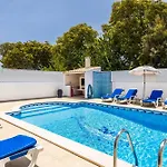 Chiquito - Private Pool&parking - Bbq&ac&wi-fi Feriehus