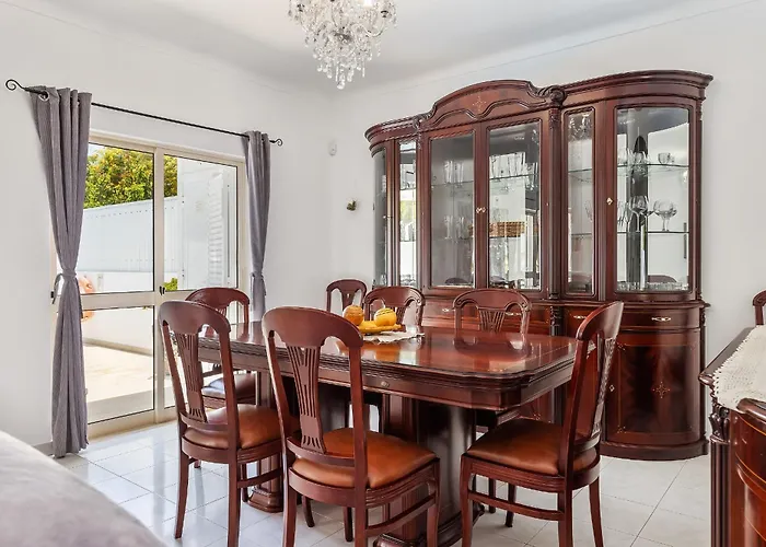 Chiquito - Private Pool&parking - Bbq&ac&wi-fi * Албуфейра