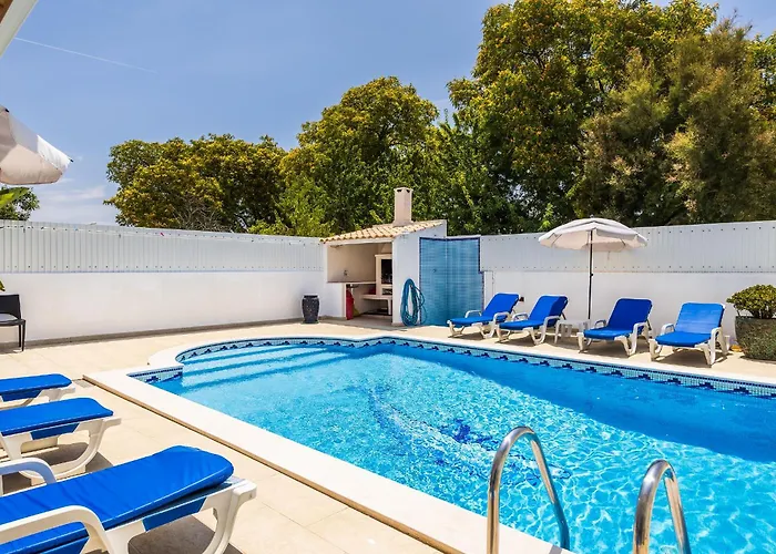 Chiquito - Private Pool&parking - Bbq&ac&wi-fi Дом отдыха