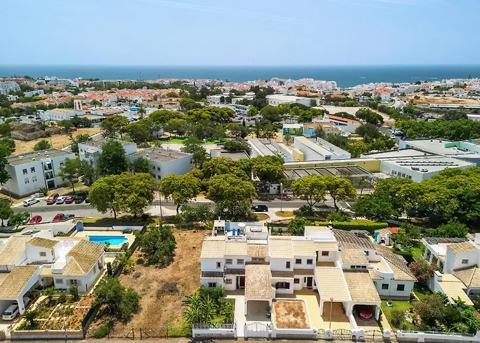 Chiquito - Private Pool&parking - Bbq&ac&wi-fi Дом отдыха Албуфейра