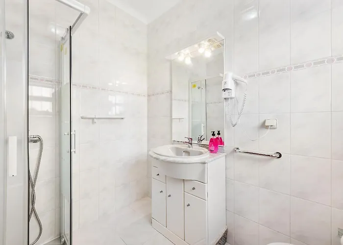 Chiquito - Private Pool&parking - Bbq&ac&wi-fi * Албуфейра